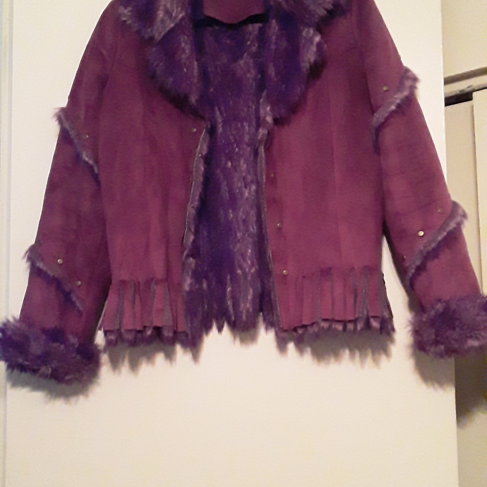 Great fun coat.detailing is awsome fringe bottom
